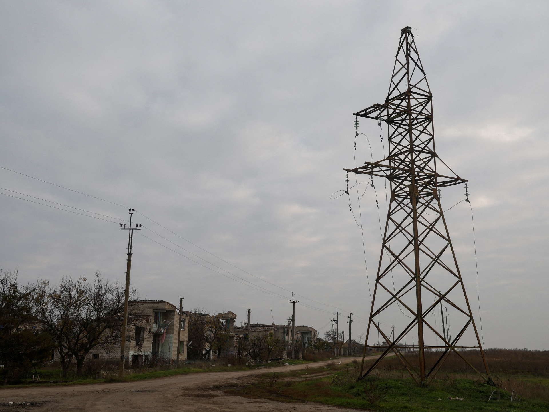 Zelenskyy says Russia destroyed Kherson’s critical infrastructure