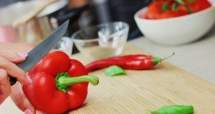 5 Dangerous Health Effects Of Eating Excess Pepper