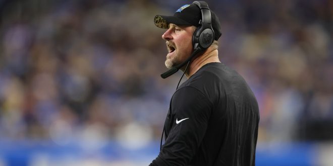 Dan Campbell Was Too Distracted By the Wave to Realize Lions Were Throwing to Penei Sewell