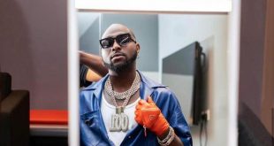 Davido's fans hold heartwarming concert in his honor