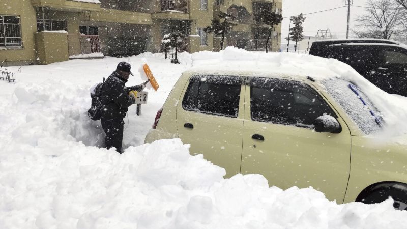 Heavy snow in Japan kills at least 17, injures dozens | CNN