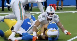 Mike McDaniel Laughs as Dolphins Get Victimized by Horrible Roughing the Passer Penalty