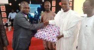 Muslim group attends Christmas service, presents gift in Zaria