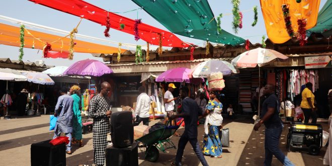Soaring living costs drain Christmas joy for families in Nigeria