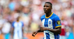 Moises Caicedo in action for Brighton in the Premier League.