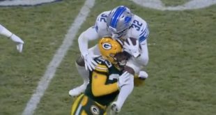 D'Andre Swift Tried to Hurdle Jaire Alexander and It Went Hilariously Wrong