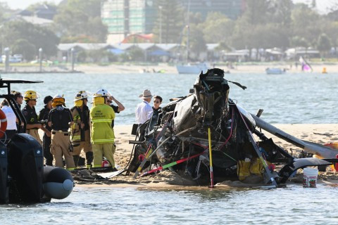 Four dead after two tourist helicopters crash mid-air in Australia (photos)