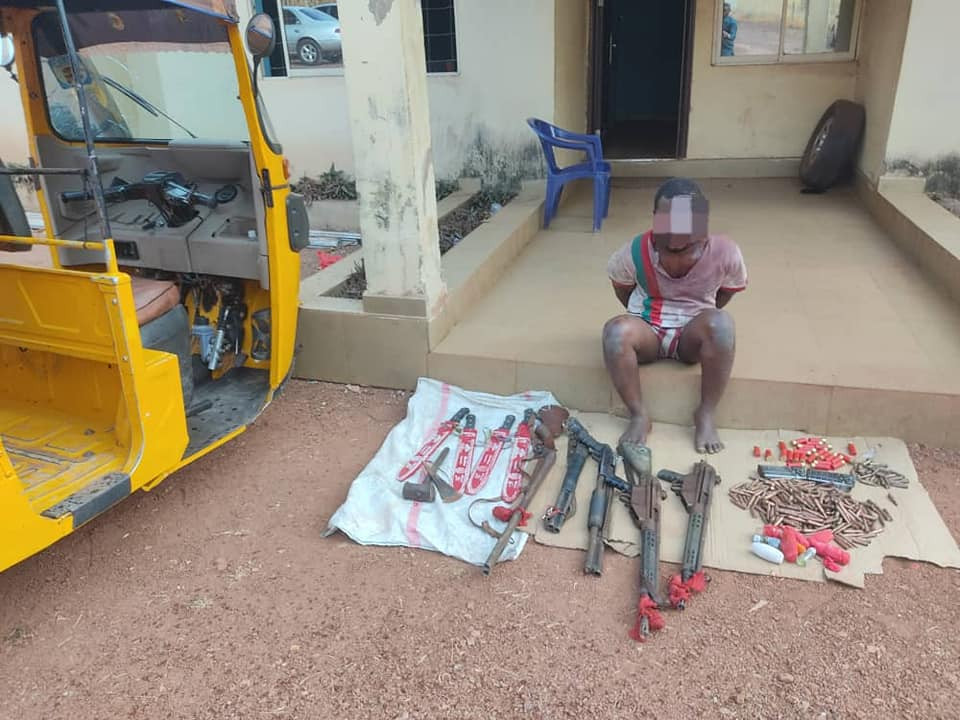 Police bust armed robbery gang in Enugu, arrest one, recover weapons