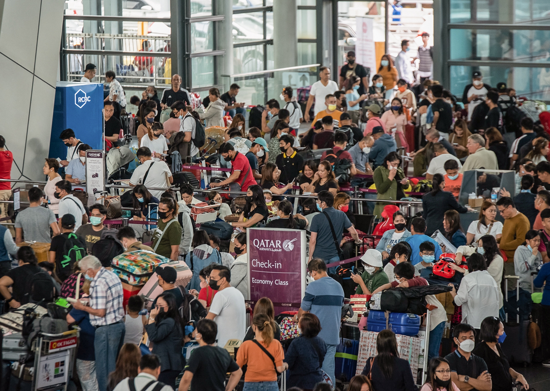 Power outages at Philippine airports disrupt travel for thousands