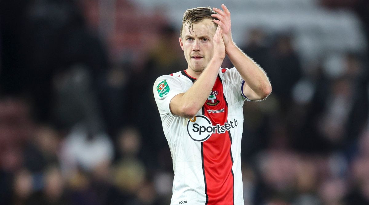 James Ward-Prowse of Southampton applauds the fans after the Carabao Cup quarter-final match between Southampton and Manchester City on 11 January, 2023 at St Mary
