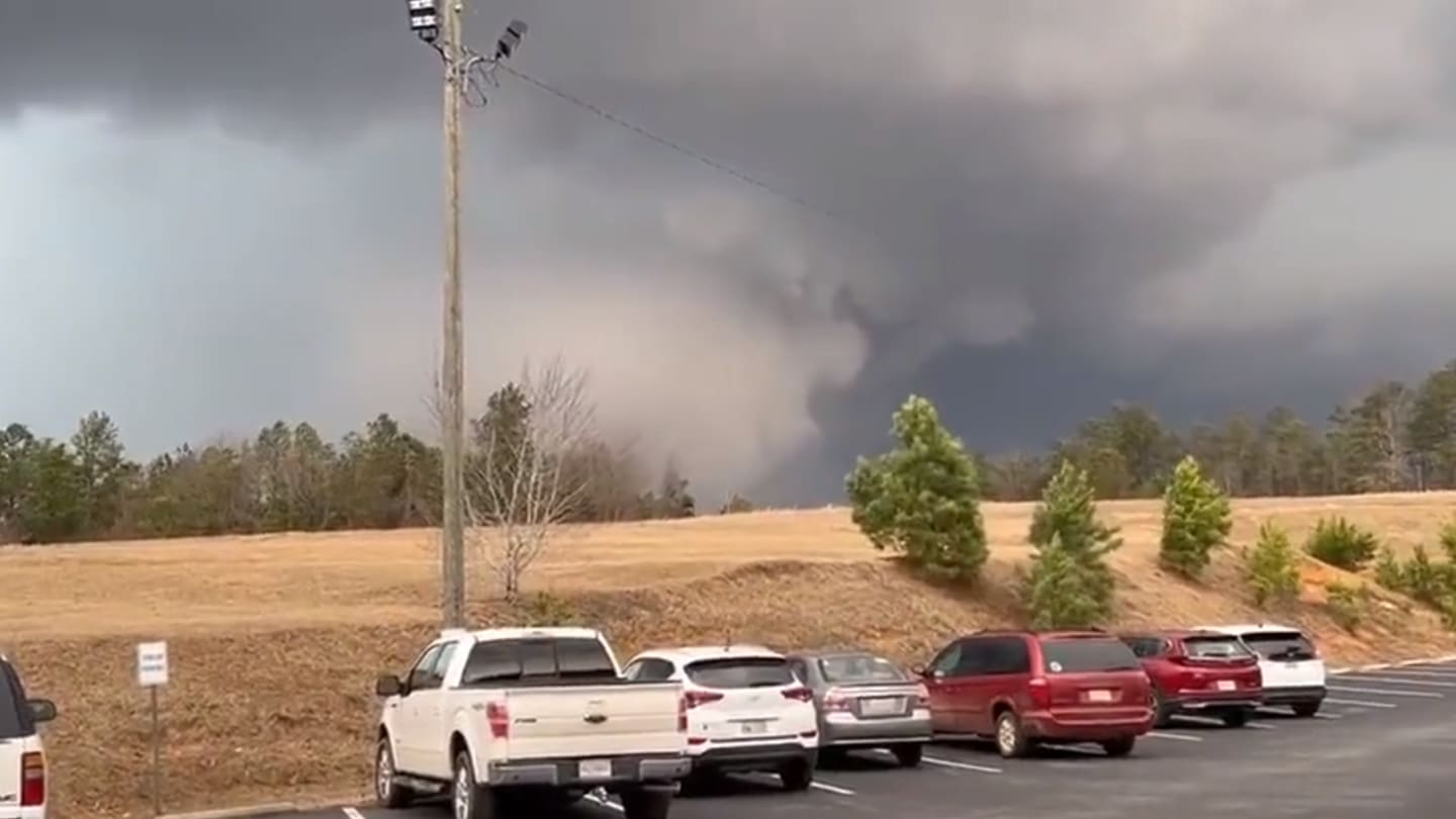 Video of Tornadoes in Alabama Are Frightening
