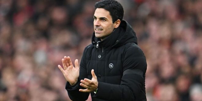 Arsenal manager Mikel Arteta gestures during the Gunners