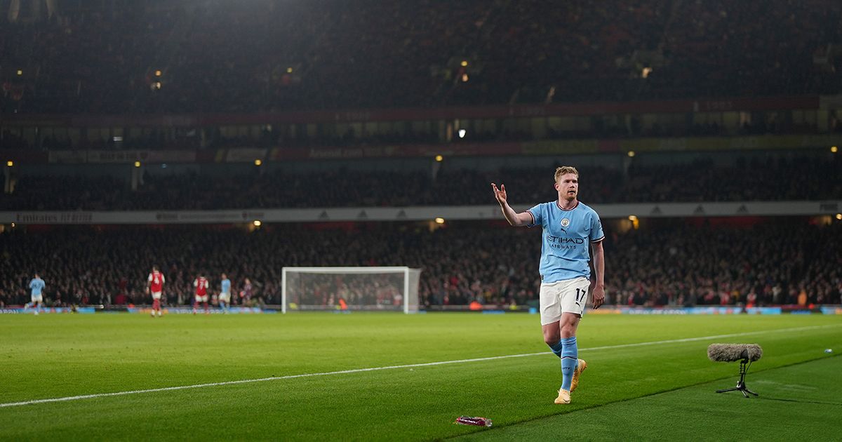 Kevin De Bruyne of Manchester City interacts with the crowd after being replaced by a substitute during the Premier League match between Arsenal FC and Manchester City at Emirates Stadium on February 15, 2023 in London, England.