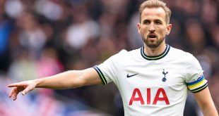 Harry Kane of Tottenham Hotspur gestures during the Premier League match between Tottenham Hotspur and Chelsea at the Tottenham Hotspur Stadium on 26 February, 2023 in London, United Kingdom.