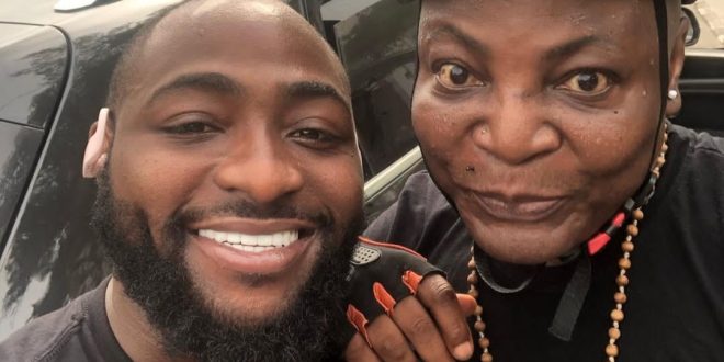 Starstruck Charlyboy excited after meeting singer Davido (photos)