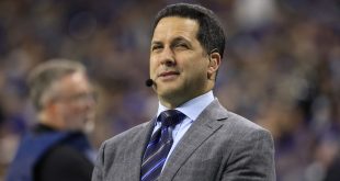 Adam Schefter Tweets Lame Teaser for a Jets Trade That Had Nothing to Do With Aaron Rodgers