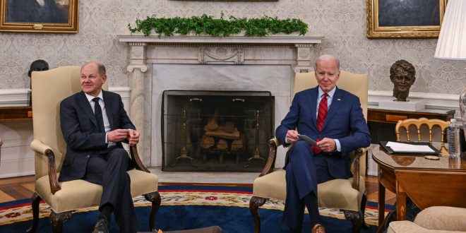 Biden Meets With German Chancellor Amid Concerns Over Ukraine and China