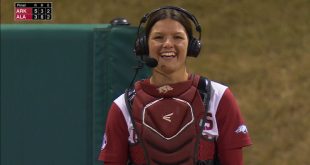 Camenzind shines at plate in two ways for Hogs in win - ESPN Video