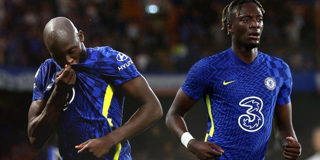 Chelsea striker Romelu Lukaku celebrates after scoring their side