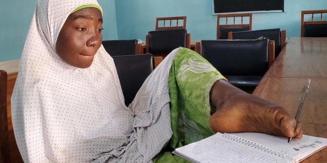 Disabled girl begs govt, Nigerians for support to fund varsity admission