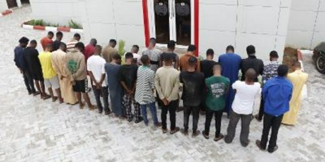 EFCC nabs cleric, twin brothers, 25 others for alleged yahoo business in Ilorin