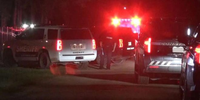 5 shot dead in Texas mass shooting, suspect still at large