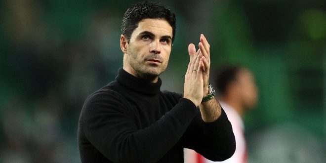 Arsenal manager Mikel Arteta applauds the fans following the UEFA Europa League round of 16 leg one match between Sporting CP and Arsenal FC at Estadio Jose Alvalade on March 09, 2023 in Lisbon, Portugal.