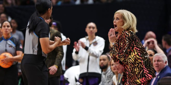Kim Mulkey Spent the First Half of the National Title Game Freaking Out About the Officials