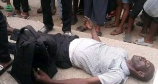 Man slumps and dies by roadside in Port Harcourt