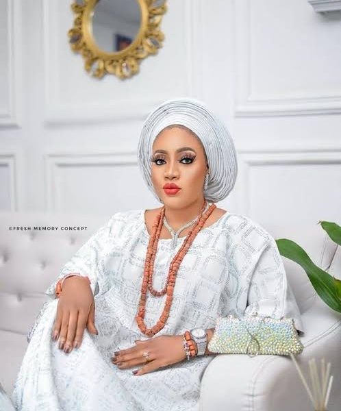 Late Alaafin’s Wife, Olori Memunat Celebrates Birthday In Style Days After Marking Husband’s One Year Death Anniversary