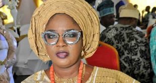 Nigerians react as Tinubu’s daughter declares self as Iyaloja General of Nigeria