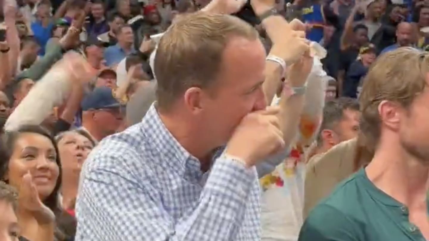 Peyton Manning Went Totally Insane Courtside After the Nuggets-Lakers Game