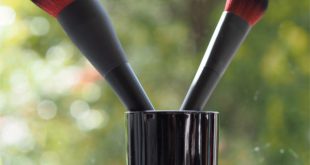 Revlon Make Up Brushes | British Beauty Blogger
