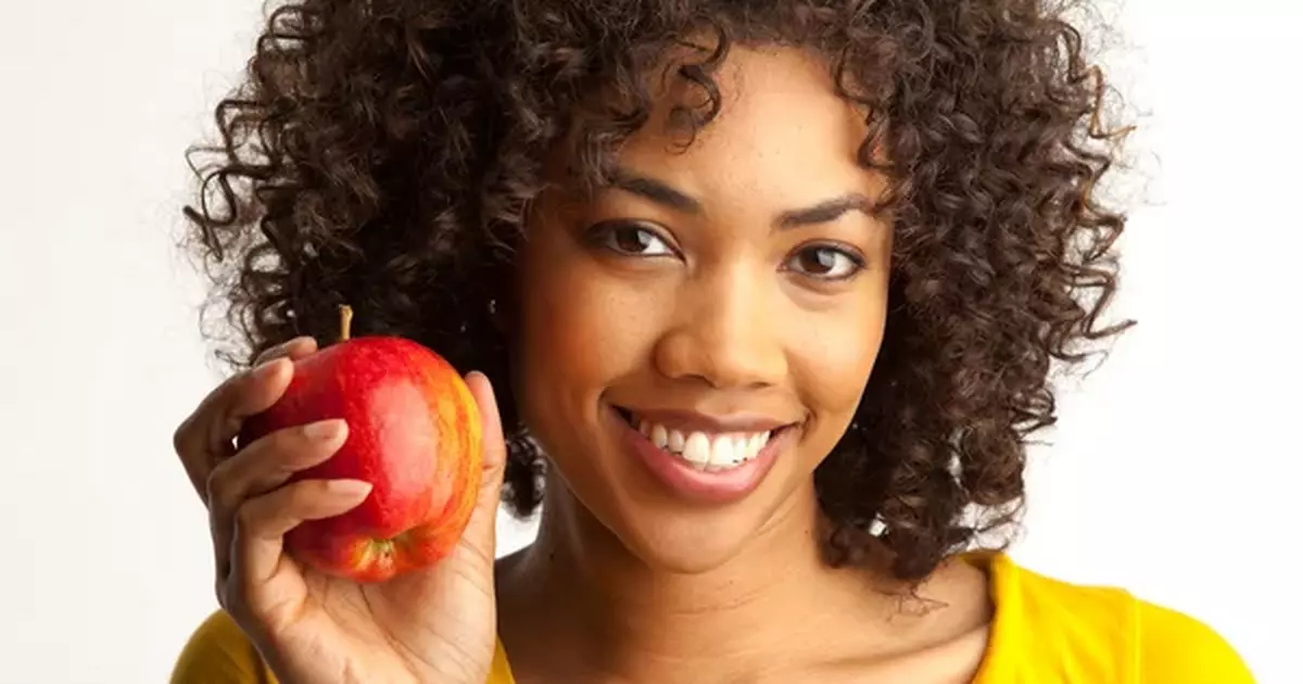 Why women who eat 1 apple every day enjoy s*x more