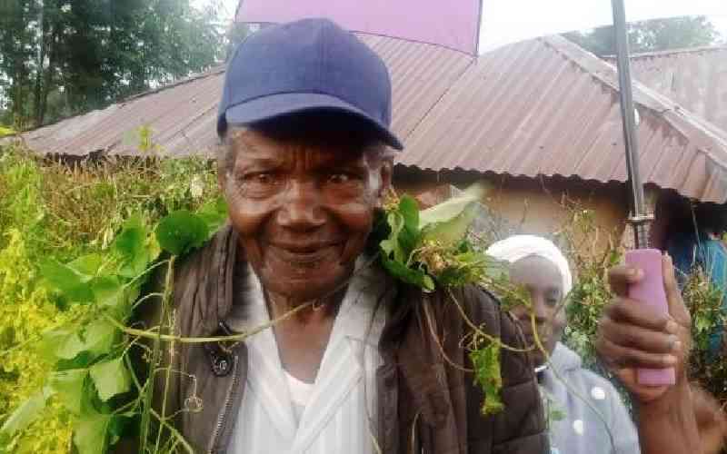 91-year-old Kenyan man returns with only walking stick 50 years after he left home in search of greener pastures