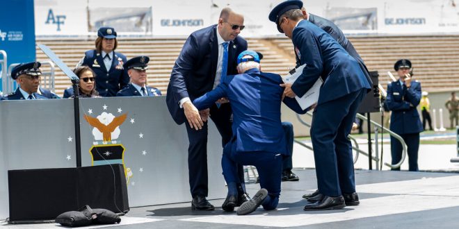 Biden Trips and Falls at Air Force Commencement