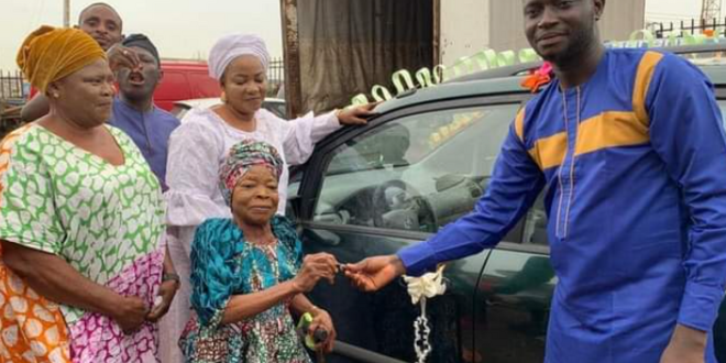 Iya Gbonkan receives brand new car with almost ₦5 million in donation