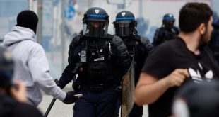 More than 400 arrested over violent protest in France after Police shot a 17-year-old�boy�dead