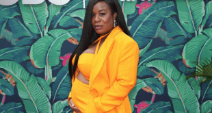 Nigerian American Actress, Aduba Shows Off Baby Bump, Expecting First Child With Husband