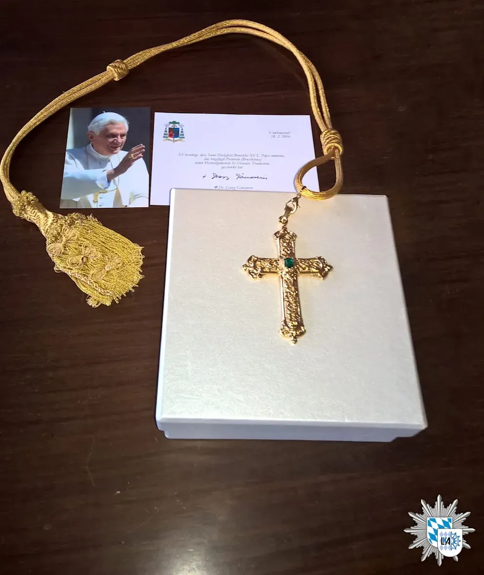 Pectoral cross of late Pope Benedict XVI stolen from German Church