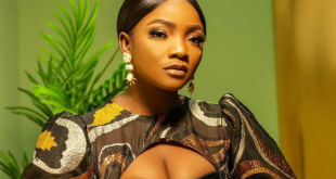 Simi recounts bad experience at passport office due to 'indecent dressing'