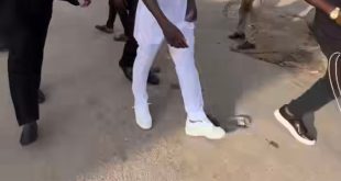 Up Gunners: Nigerian football fans scream after spotting Arsenal star, Bukayo Saka at Somolu in Lagos state (video)