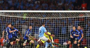 Rodri of Manchester City scores the first goal during the UEFA Champions League 2022/23 final match between FC Internazionale and Manchester City FC at Atatuerk Olympic Stadium on June 10, 2023 in Istanbul, Turkey.