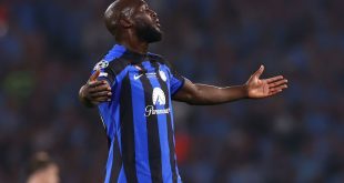 Romelu Lukaku of FC Internazionale reacts during the UEFA Champions League 2022/23 final match between FC Internazionale and Manchester City FC at Atatuerk Olympic Stadium on June 10, 2023 in Istanbul, Turkey.