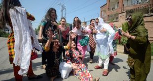 Transgender People Face Growing Violence, Discrimination in Pakistan