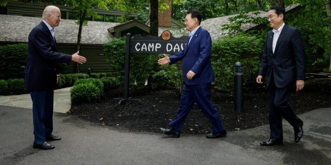 Biden Welcomes Japanese and South Korean Leaders to Camp David Summit