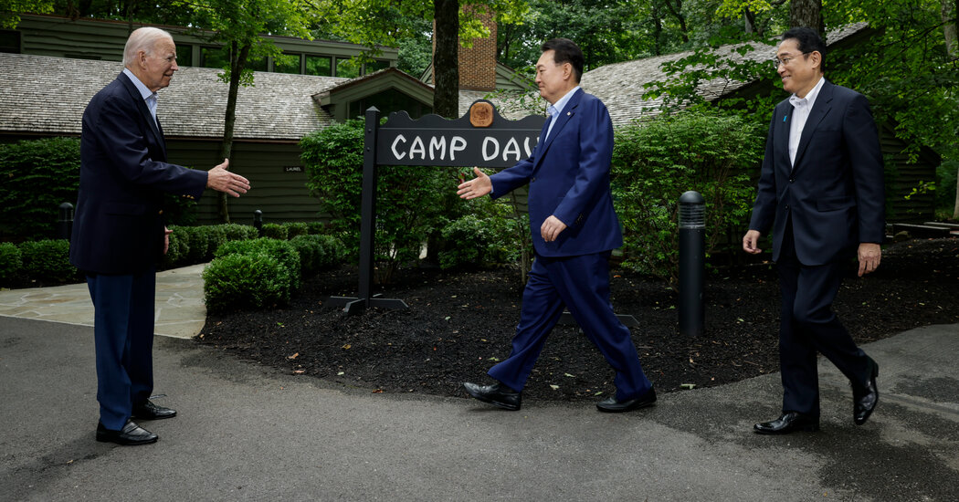 Biden Welcomes Japanese and South Korean Leaders to Camp David Summit