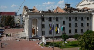 Deadly Russian Strike Hits City Center in Northern Ukraine