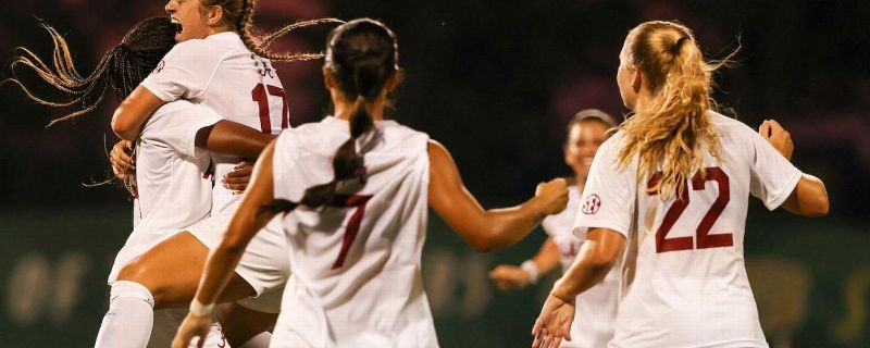 Henderson lifts No. 7 Alabama to thrilling win over UAB