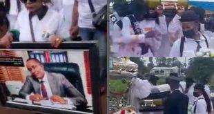 Nollywood Veterans Present As Remains Of Saint Obi Is Buried (Video)